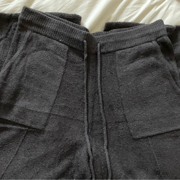 Barefoot Dreams Dark Gray Lounge Set - Picture 6 of 7